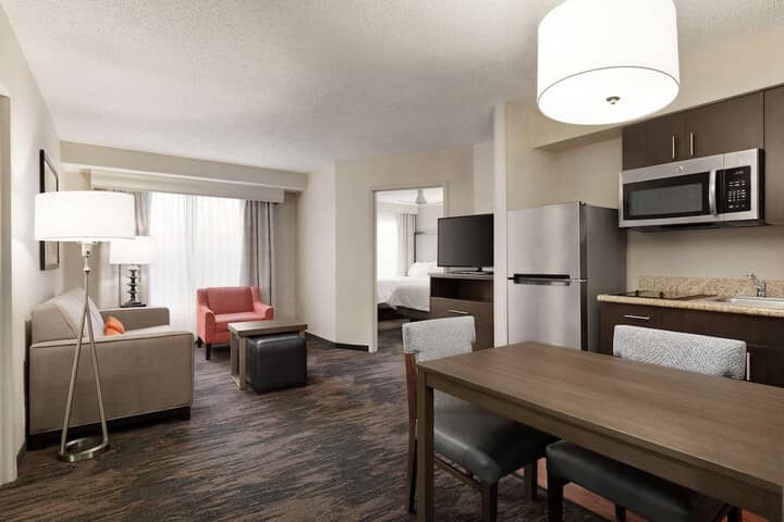 Room 16 of 33