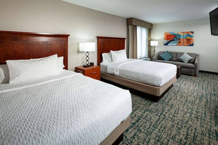 Room 21 of 43