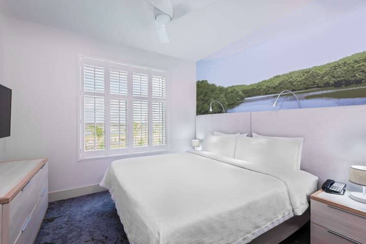 Room 10 of 50