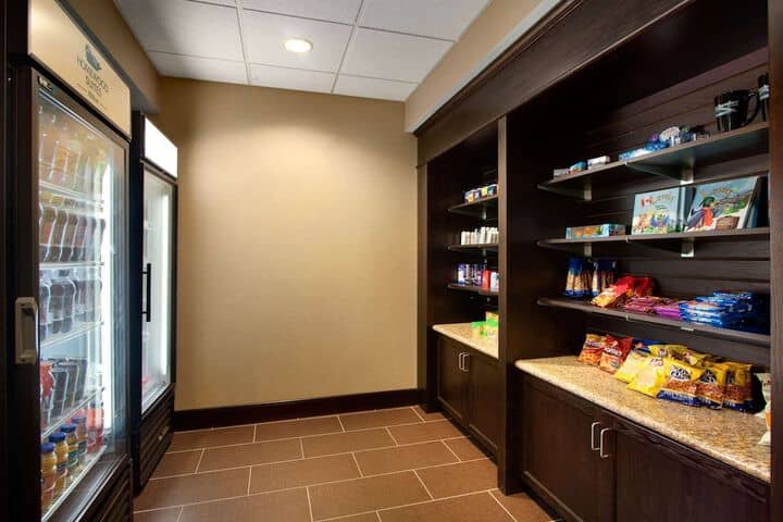 Snack bar