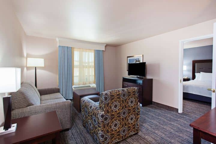 Room 10 of 30