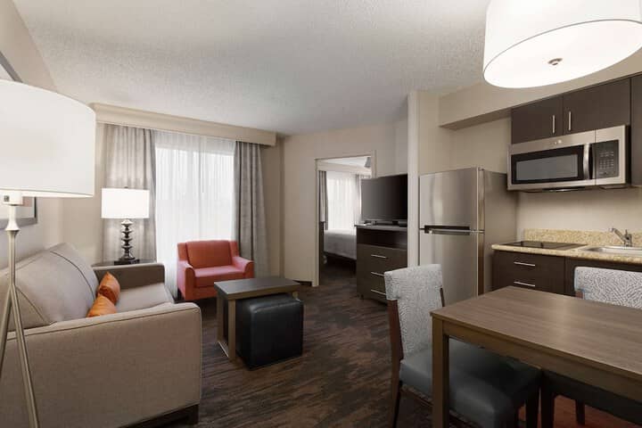 Room 14 of 33