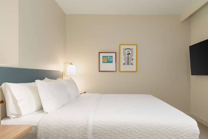 Room 16 of 59