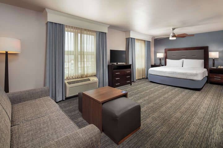 Room 5 of 30