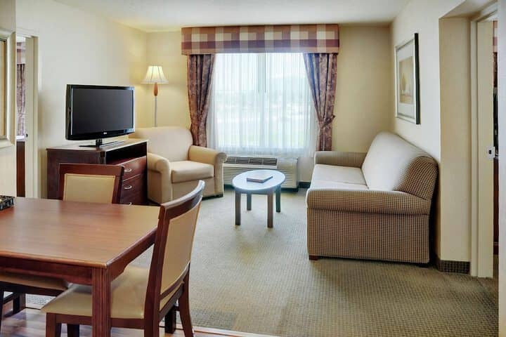 Room 12 of 46