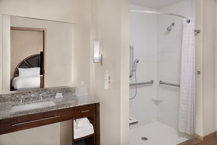 Bathroom shower