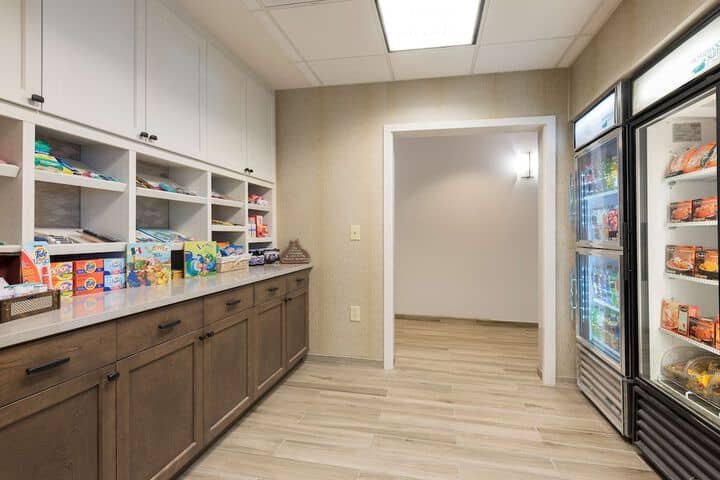 Snack bar