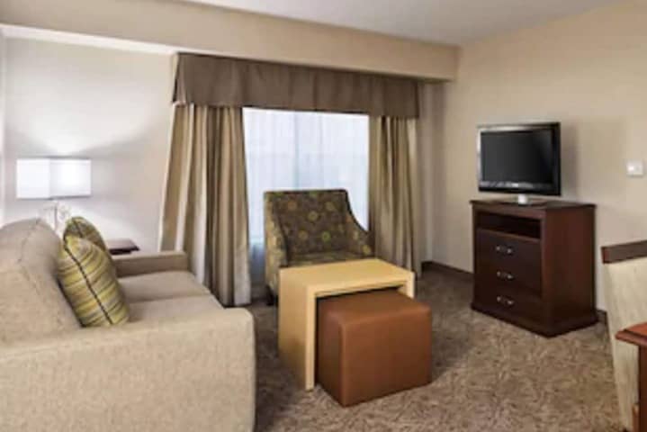 Room 9 of 50