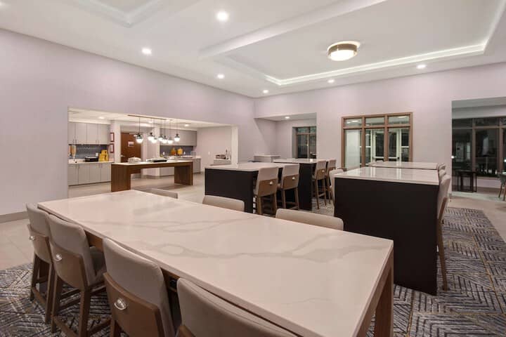Breakfast area