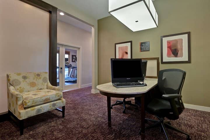 Business Center 57 of 69