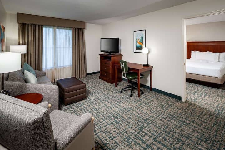 Room 13 of 43