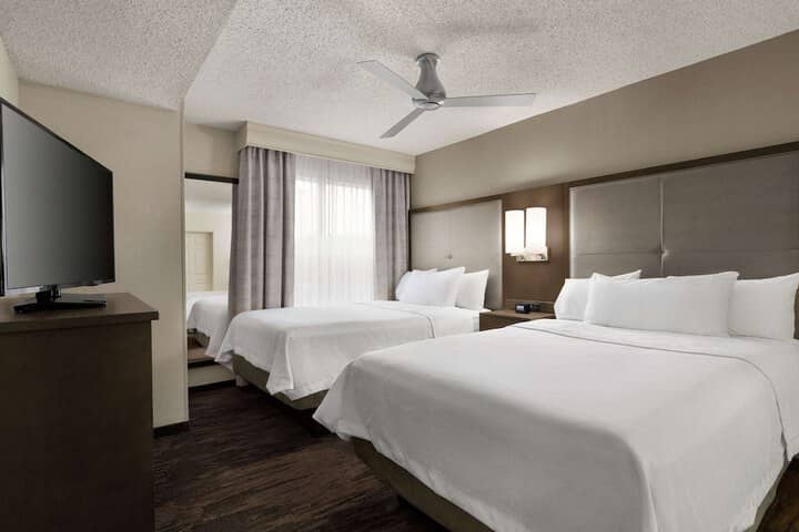 Room 5 of 33