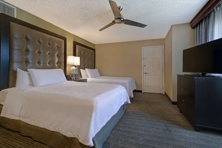 Room 4 of 69