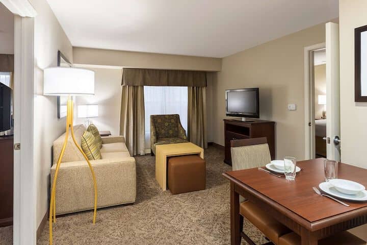 Room 12 of 50