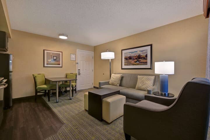 Room 21 of 69