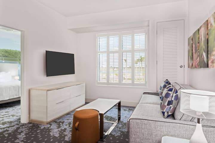 Room 13 of 50