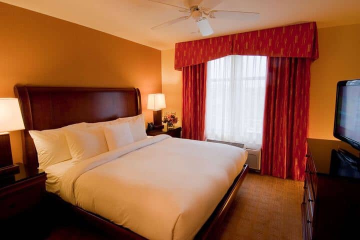 Room 10 of 40