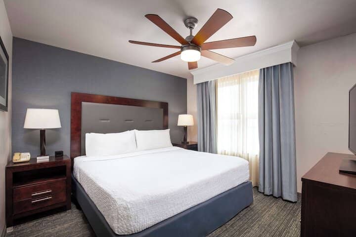 Room 7 of 30